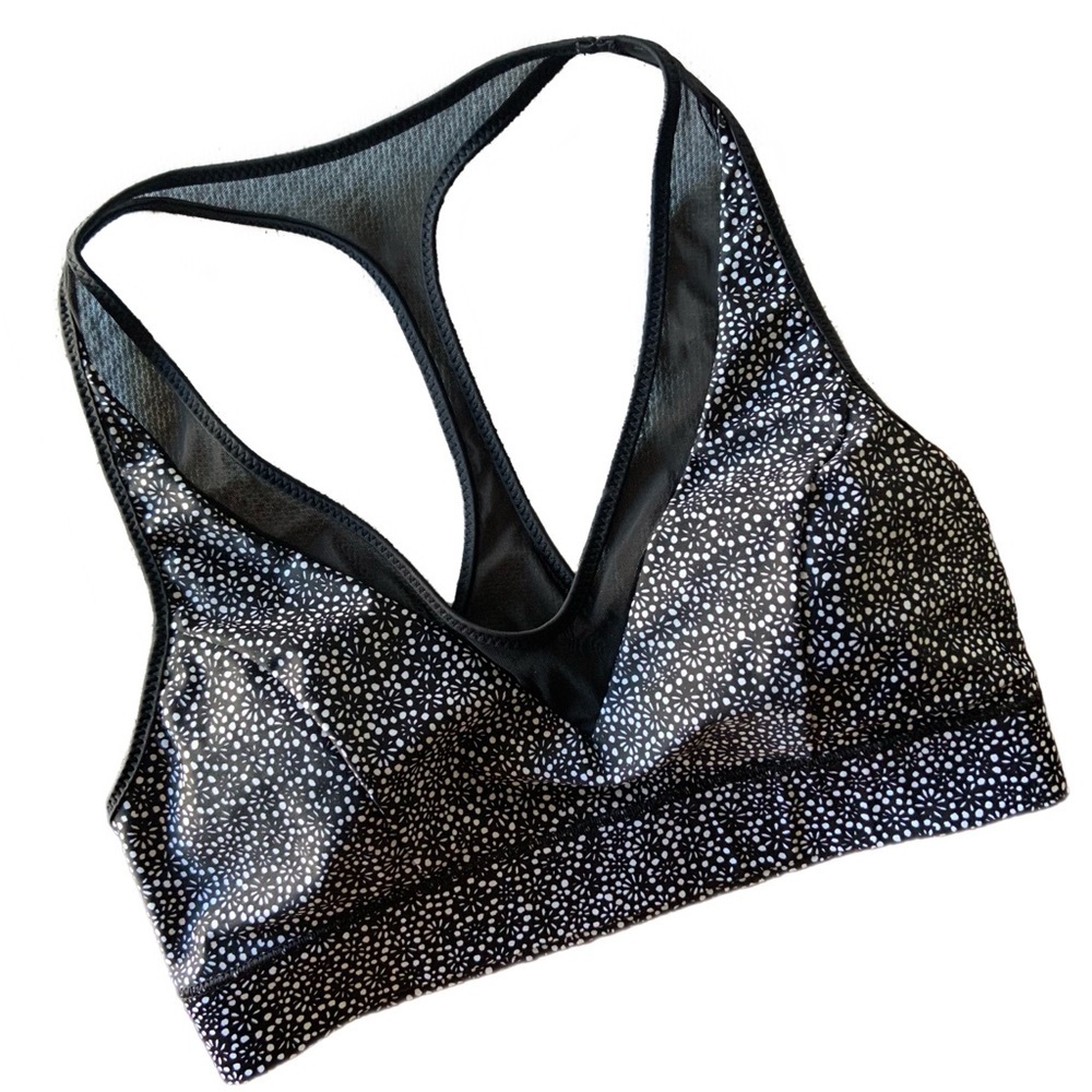 Lululemon Race With Me Top         
Swim Top/Sports Bra 
Freckle Flower Black - Picture 2 of 10